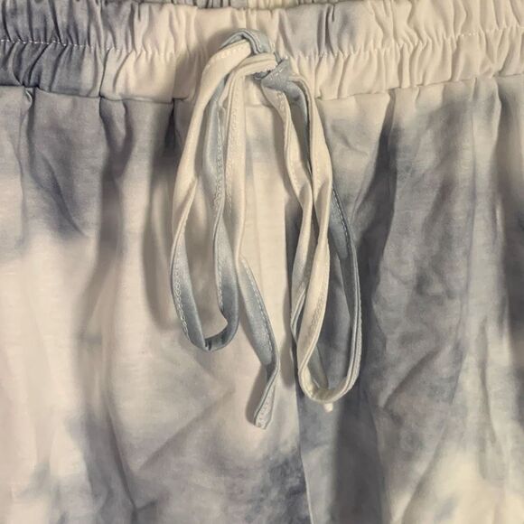 Tie Dye Knit Shorts - Picture 3 of 6